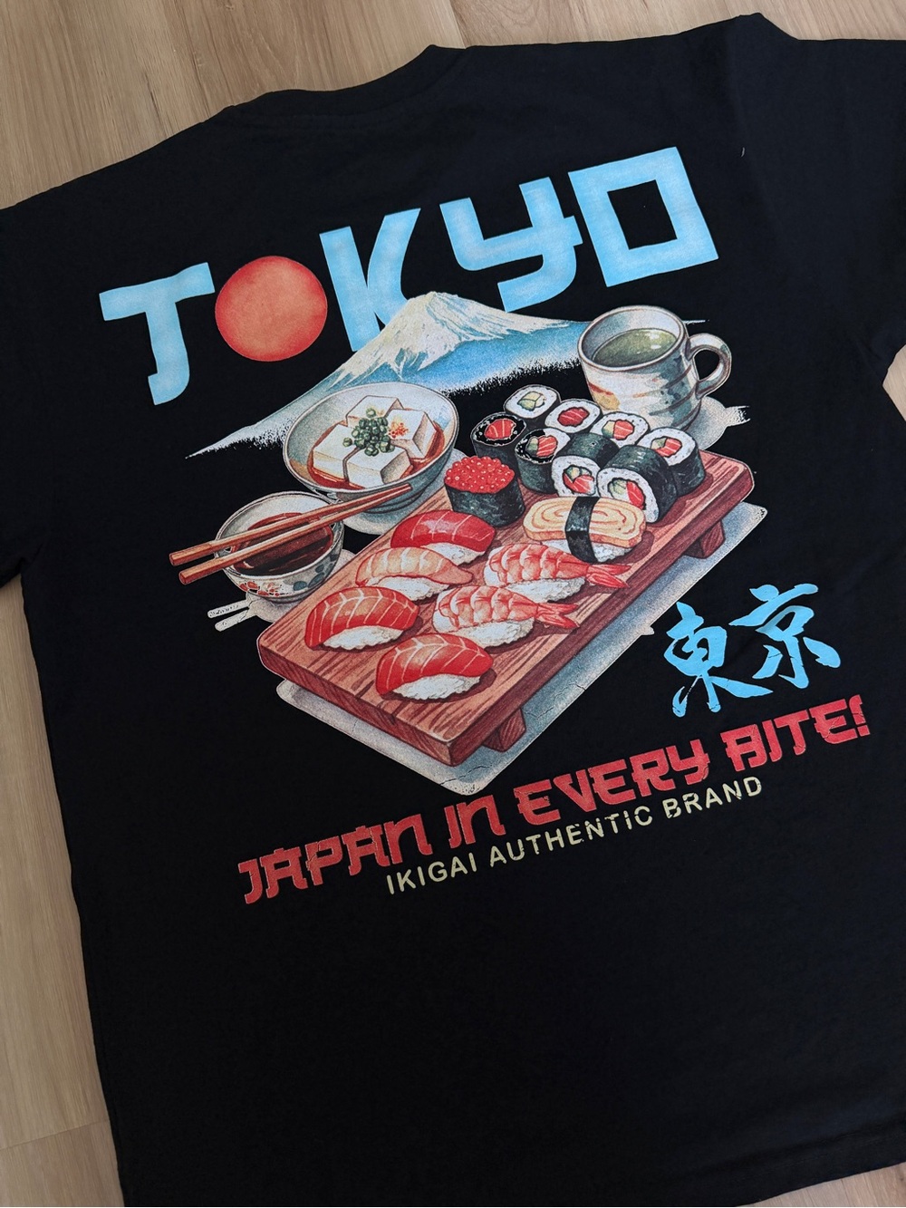 Men’s Tokyo Sushi Graphic Tee SIZE M like brand new worn once
